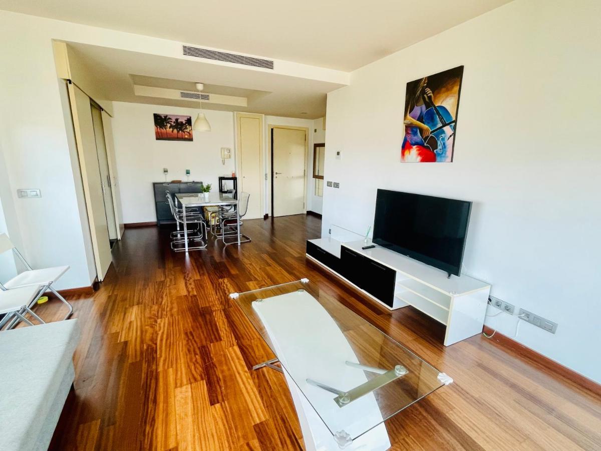 Forum De Barcelona Sea View Apartment With Garage Parking 산트 아드리아 데 베소스 외부 사진