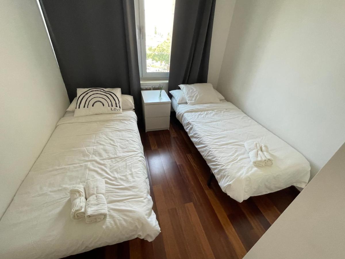 Forum De Barcelona Sea View Apartment With Garage Parking 산트 아드리아 데 베소스 외부 사진